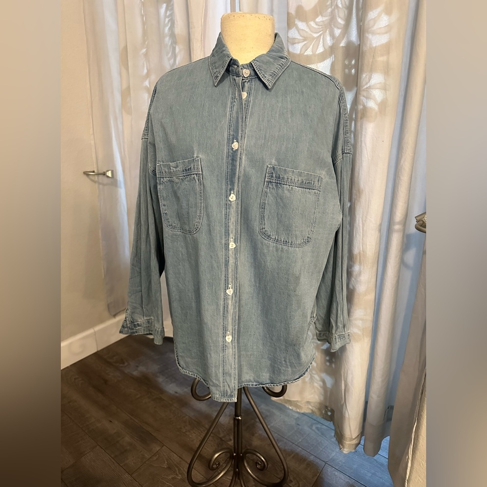 Molly Bracken denim shirt size Large